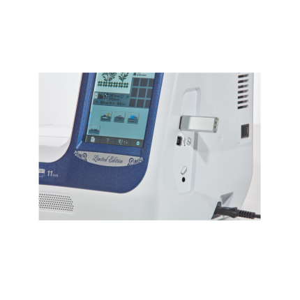 Machine à coudre et broder Brother Innov-is V5LE | 652 points & 224 motifs